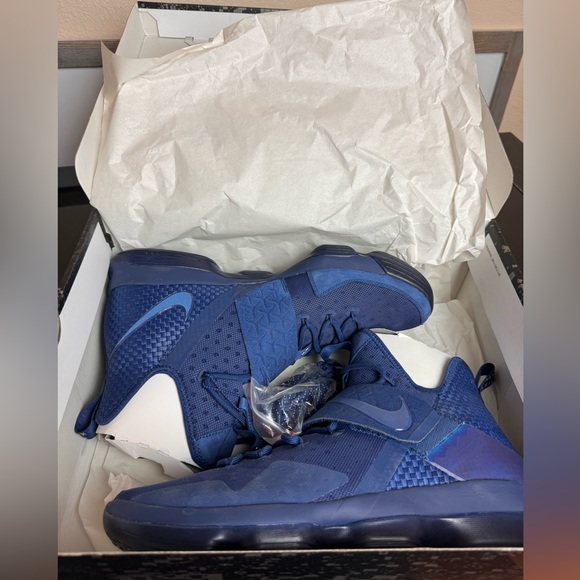 LeBron 14 Limited 'Agimat' *NEW* *RARE* - Picture 11 of 11